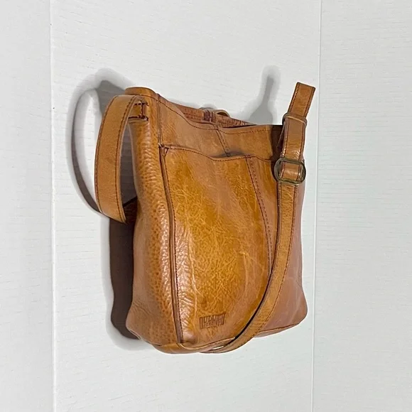 Duluth Trading Co. Lifetime Leather Crossbody Bag - Picture 6 of 13